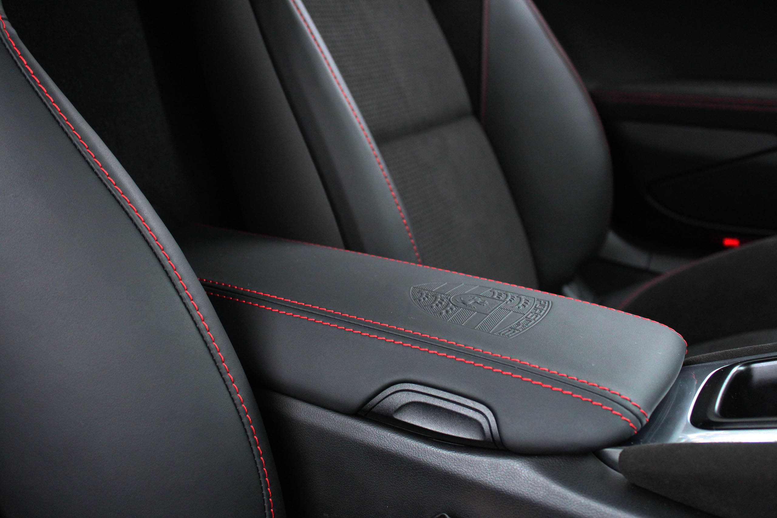 Porsche 981 Cayman s armrest lid with Porsche crest