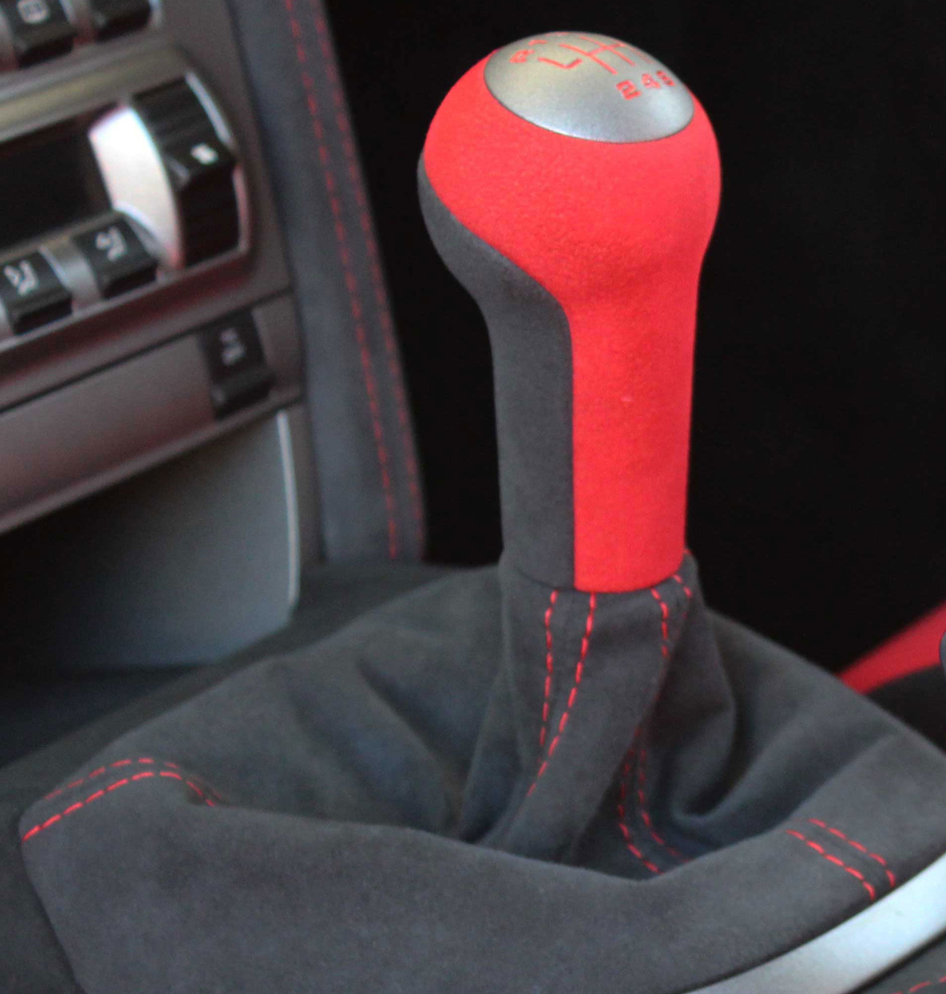 Gear lever & Handbrake