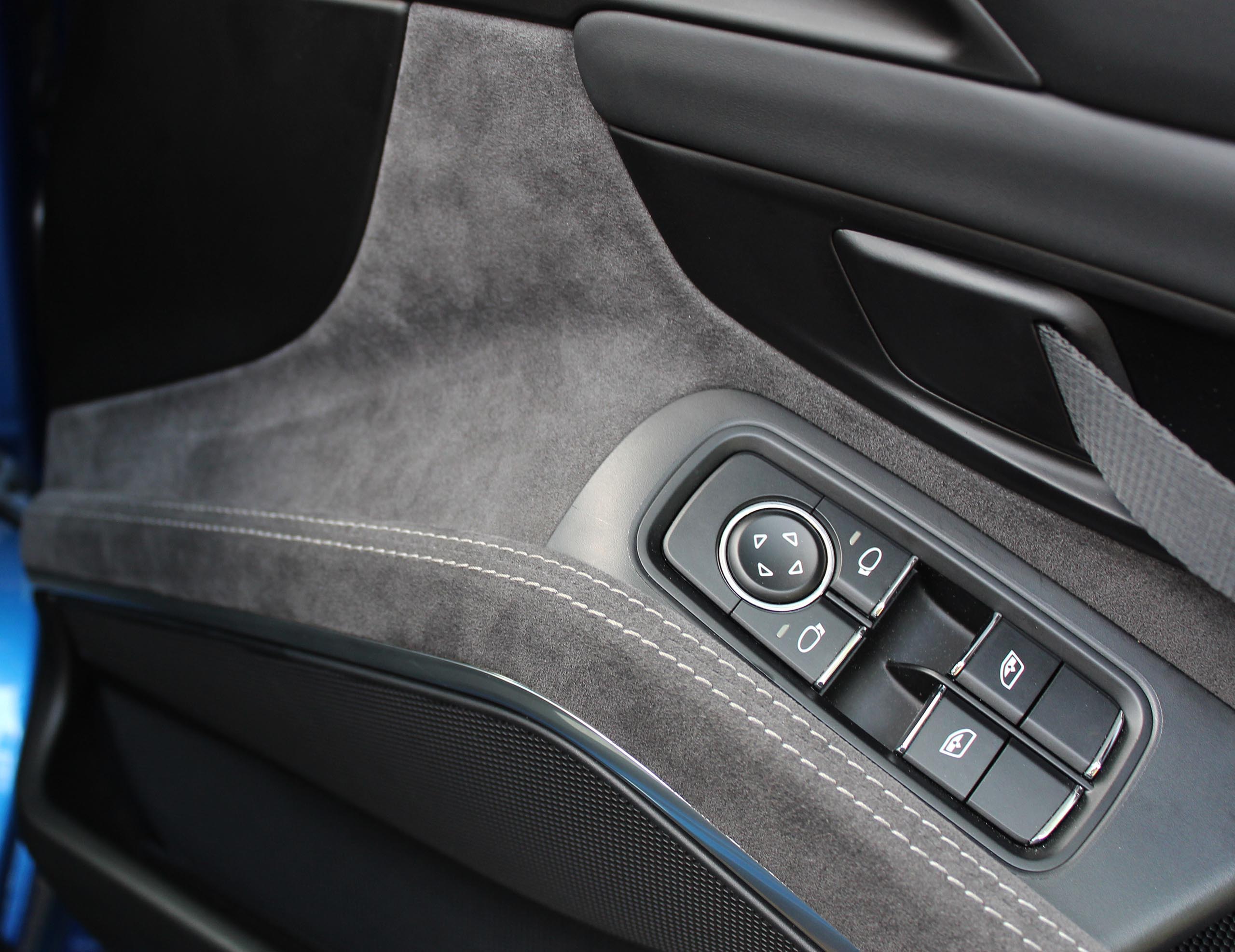 Door Armrest & Handles